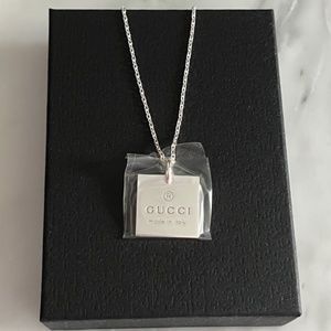 GUCCI *BRAND NEW* 925 SILVER DOGTAG NECKLACE